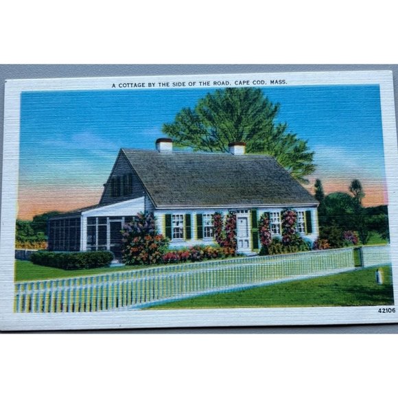 Cape Cod Cottage Side Of The Road Postcard 1955 Souvenir House Postmarked Vintag - Picture 1 of 5